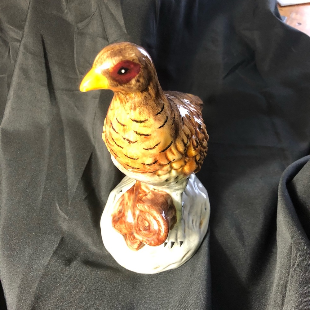 Pheasant hen large figurine